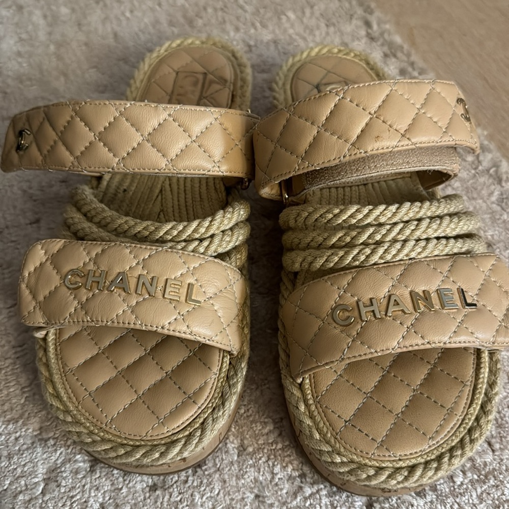 Chanel slides size 37